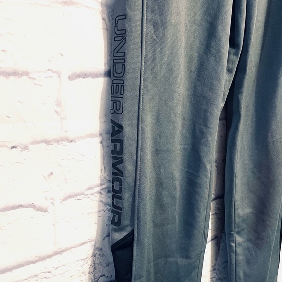 Under Armour Warm Up Pants Size M Grey And Black Plus Logo - Picture 5 of 7